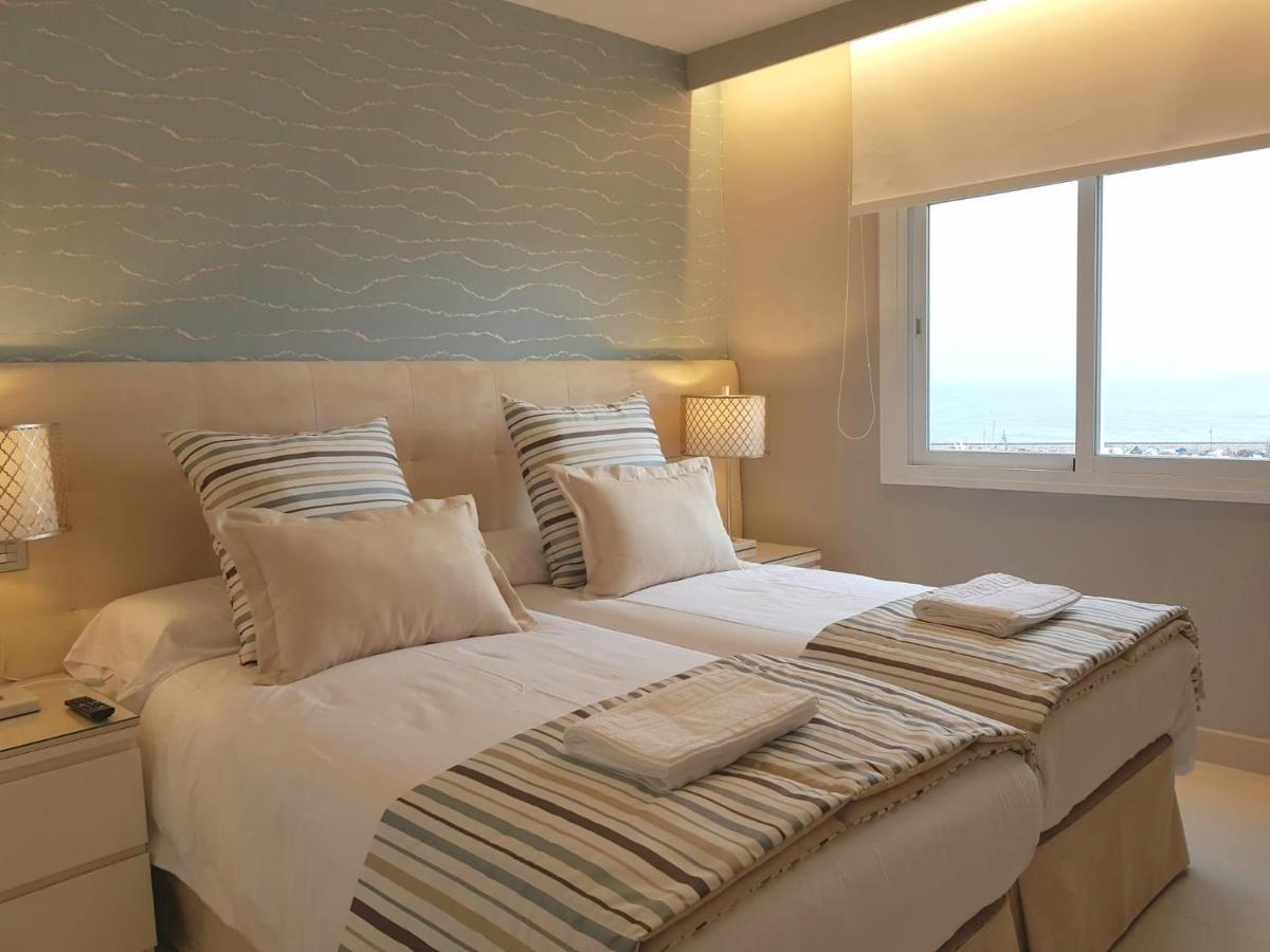 Fabulous Apartment In Front Of Sea & Marina With Incredible Views Estepona Kültér fotó